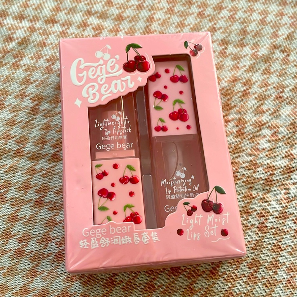 NIB Lip stick & Lip oil set